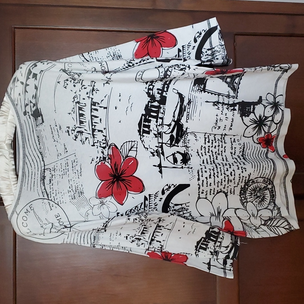 V neck 3/4 sleeve shirt - Picture 2 of 9
